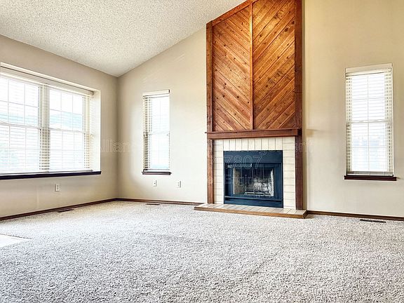 2nd image of 5589 Tamworth Dr