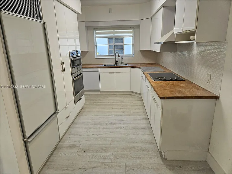 1070 N Shore Dr — Photo 4