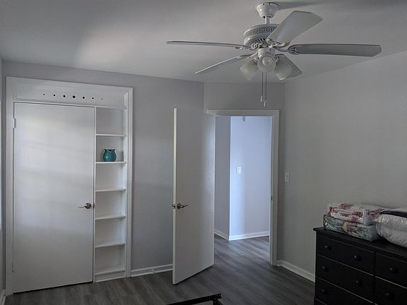 3rd image of 5427 31st Ave S