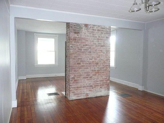 3rd image of 1753 Lincoln Ave