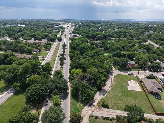 5th image of 11 W Higgins Blvd