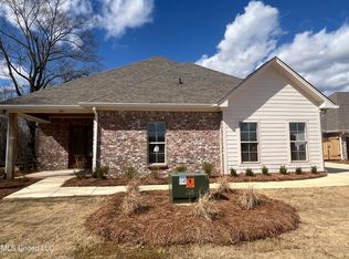 1811 Freedom Ring Dr, Brandon, MS 39047