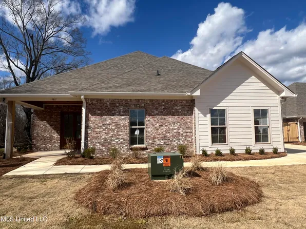 1811 Freedom Ring Dr, Brandon, MS 39047