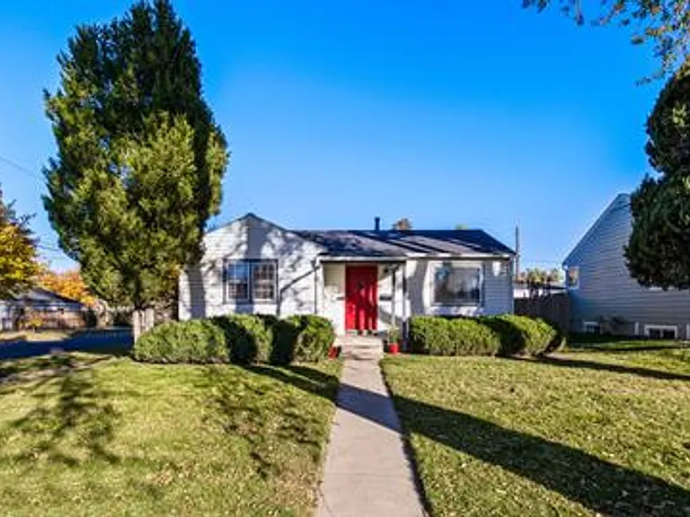 1704 S Humboldt St — Photo 1