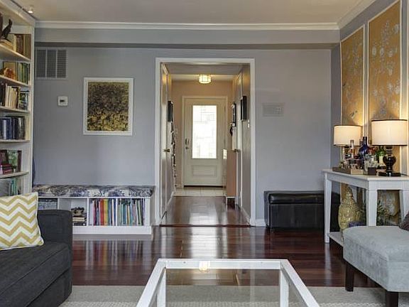 Living room w/ built ins