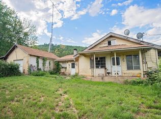 1021 Vawter Rd, Medford, OR 97501