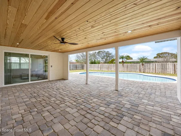 590 Glenwood Ave, Satellite Beach, FL 32937