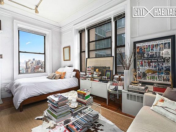 3rd image of 140 W 69th St APT 111C