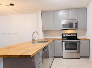 614 Woodgate Cir #C, Fort Lauderdale, FL 33326