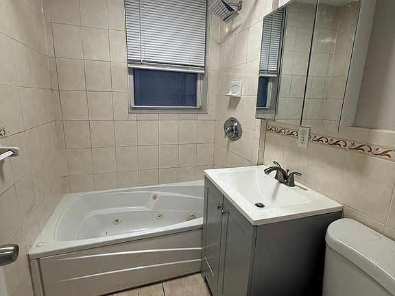 5th image of 60 63rd St #B4n