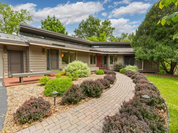 1829 Timberline Trl, Minnetonka, MN 55305