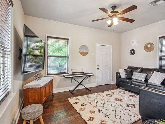 3rd image of 705 Avenue A