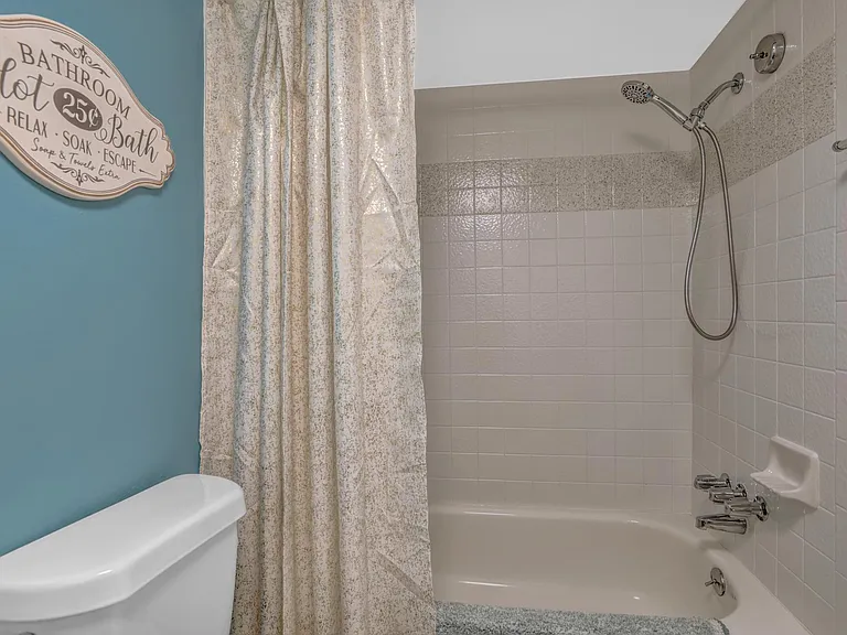 1265 N Race St #602 — Photo 17