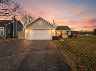 1903 Silverthorn Dr, Byron, IL 61010