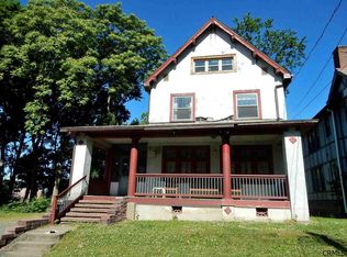 2001 15th St, Troy, NY 12180