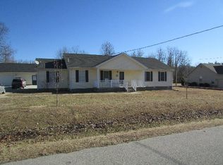 88 Bradford Pear Ln, Madisonville, KY 42431