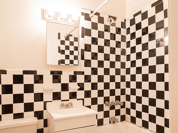 5th image of 329 E 17th St #3