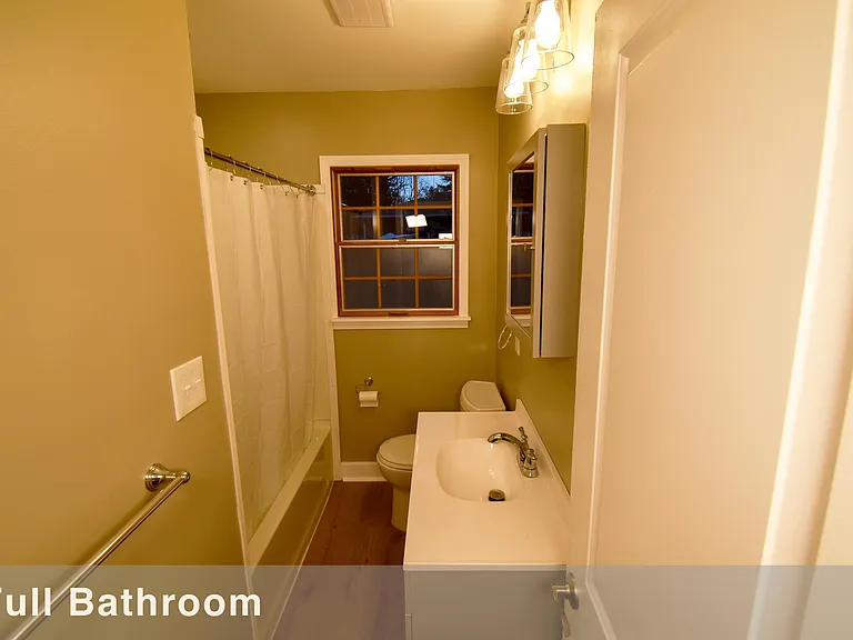 4823 Glenmina Dr — Photo 12