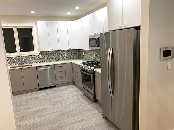 2nd image of 2119 E 65th St APT 2
