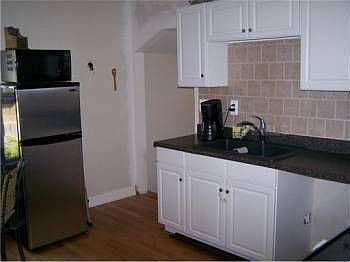 3rd image of 702 Lakehurst St