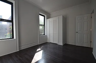 Rented by CITY SKYLINE REALTY INC