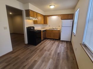 140 NW Vesper St #D, Blue Springs, MO 64014