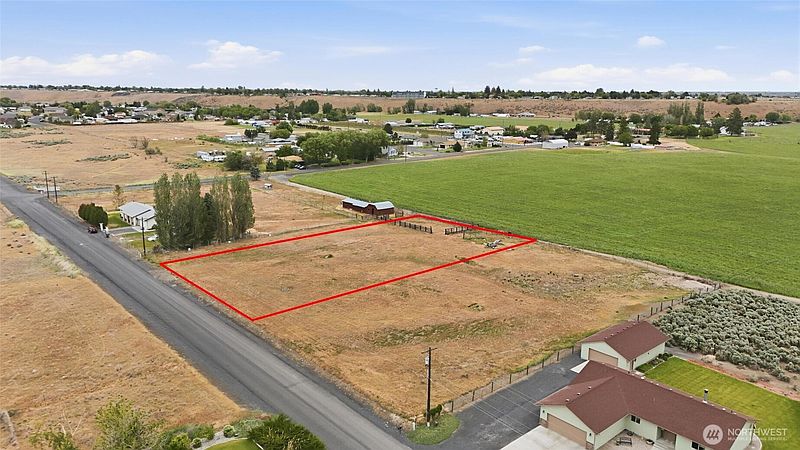 2nd image of 0 Lot 1 Redmond Road NE