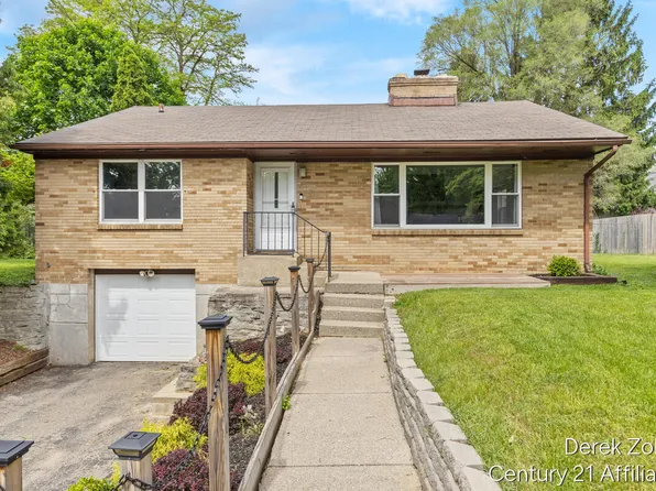 613 Shawmut Blvd NW, Grand Rapids, MI 49504