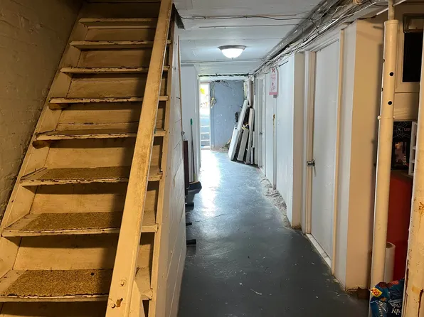 221 53rd Street image 18 of 21