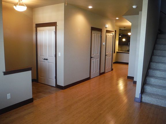 3rd image of 3737 Laduke St