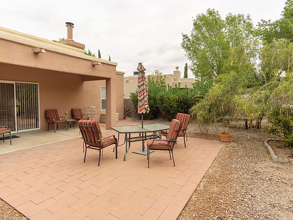 3rd image of 2210 Santo Domingo Ave