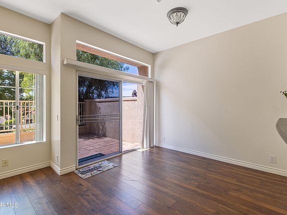 5th image of 620 Ivywood Ln Unit E
