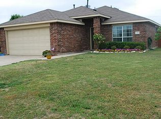 136 Brushy Creek Ln, Terrell, TX 75160