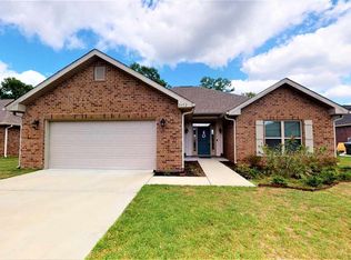 2452 Bentley Oaks Dr, Cantonment, FL 32533