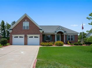 2924 Eagle Crest Ln, Fayetteville, NC 28306