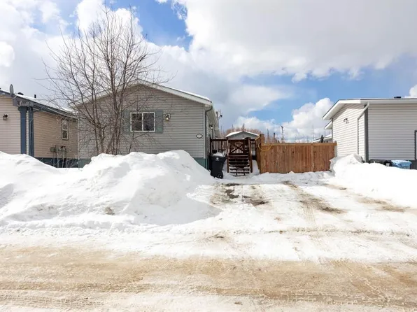 397 E McKinlay Cres, Wood Buffalo, AB T9K 2N1