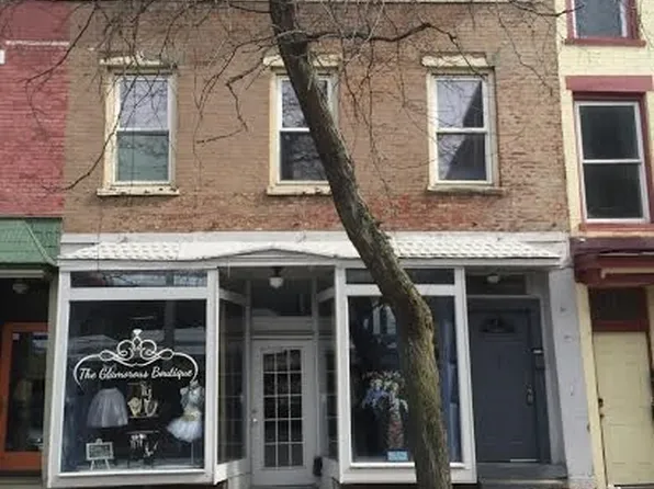 186 River St, Troy, NY 12180