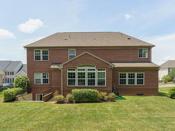 5th image of 8061 Tysons Oaks Ct