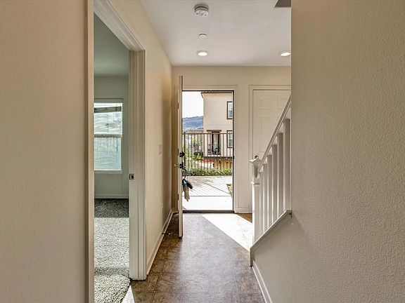 3rd image of 311 Mission Terrace Ave
