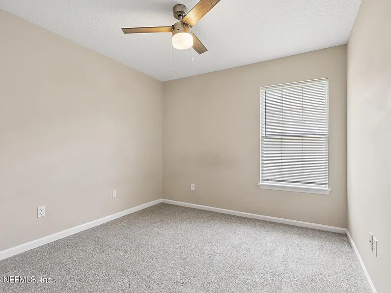11242 Panther Creek Pkwy — Photo 26