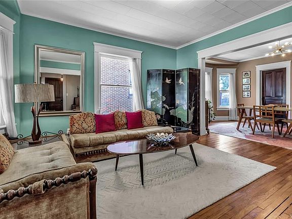 4th image of 24 Howard Ave
