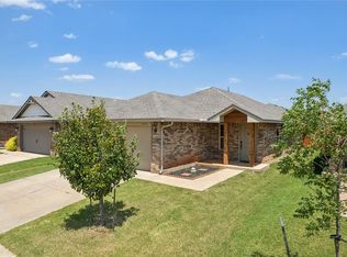 19712 Brunswick Ct, Edmond, OK 73012