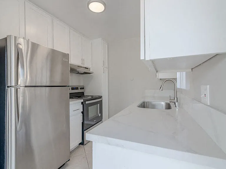 Citra Apartments — Photo 13