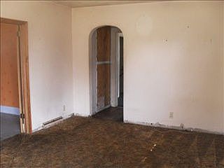 3rd image of 522 S 32nd St