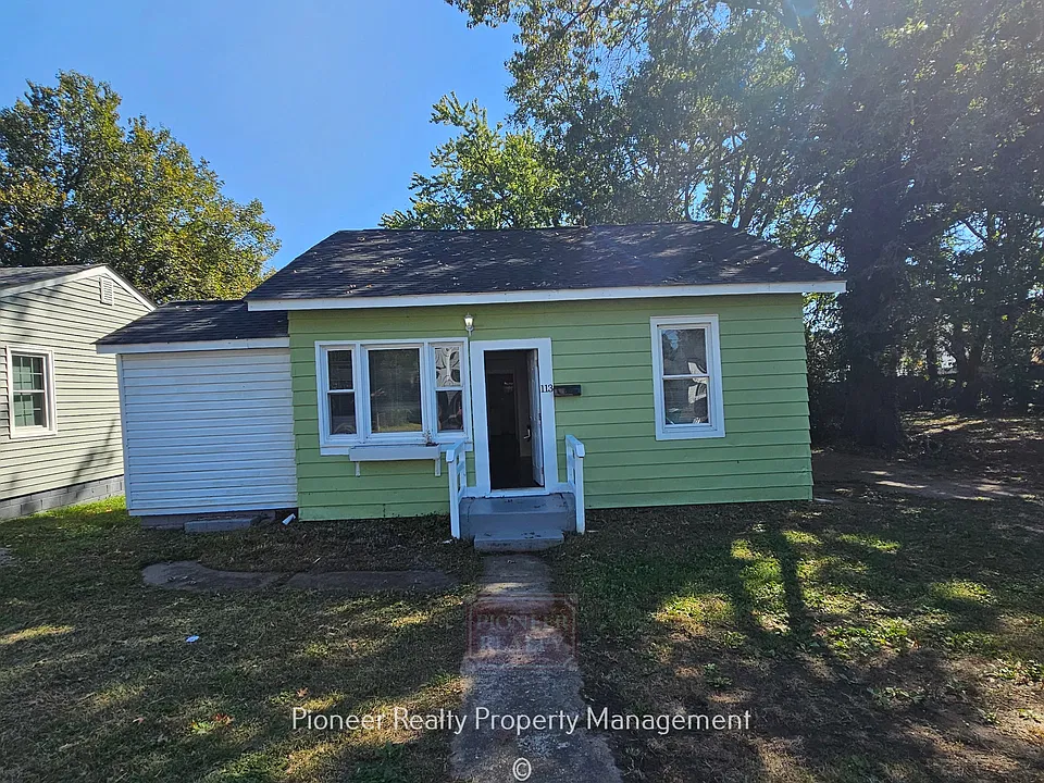 113 N Elm Ave