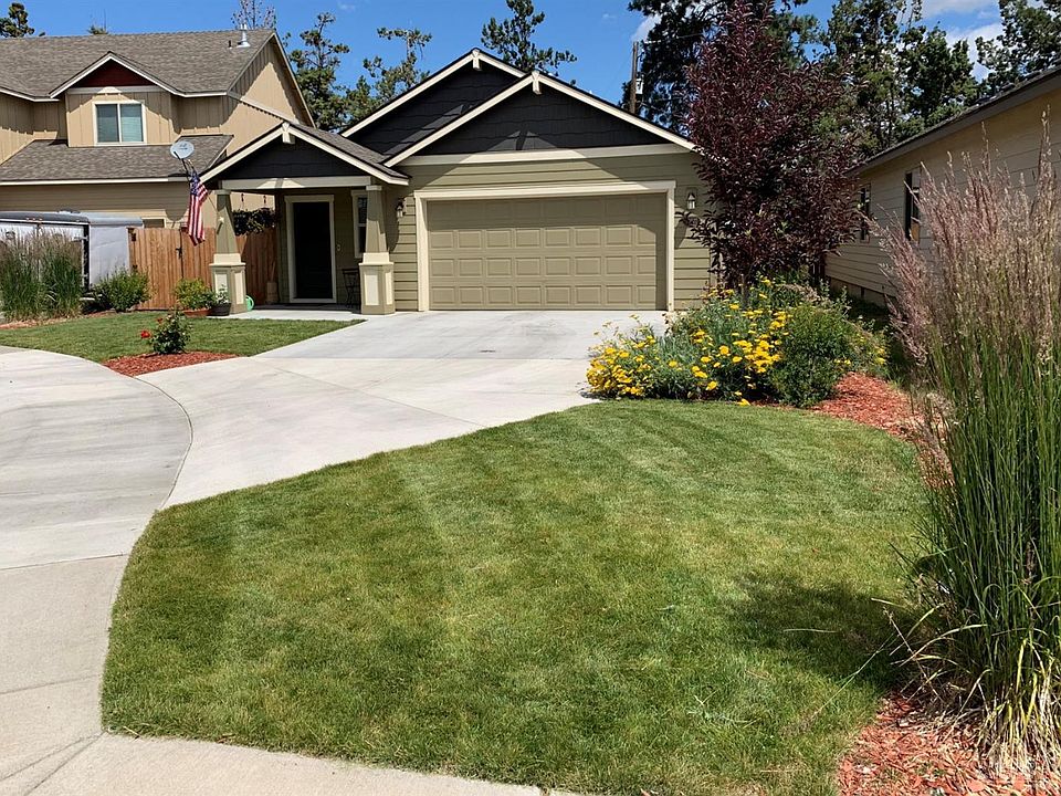 2nd image of 20522 NE Mutt Ct