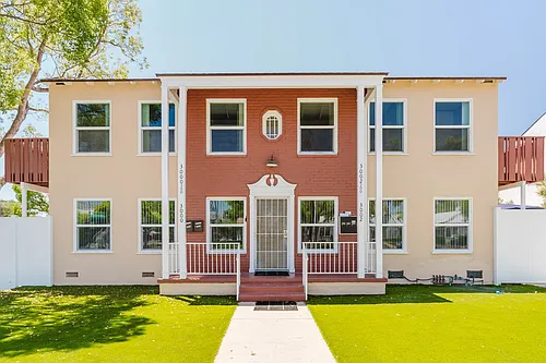 3000 W Victory Blvd #200 Photo 1 3000 W Victory Blvd #200 Photo 1