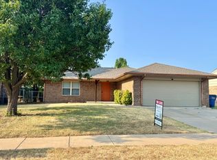 428 W Greenwood Dr #1, Mustang, OK 73064