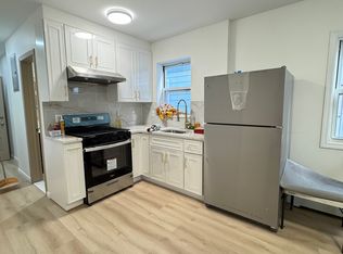 1632 W 4th St #1R, Brooklyn, NY 11223