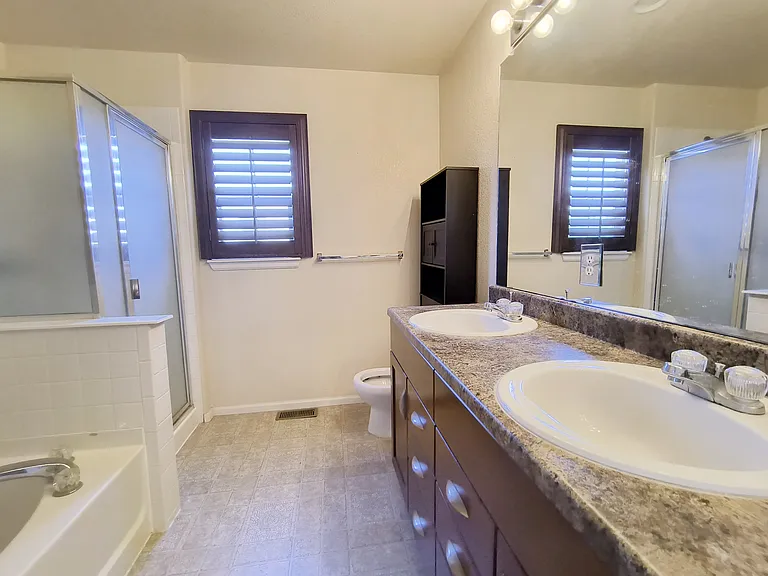 11755 Thomaston Cir — Photo 8